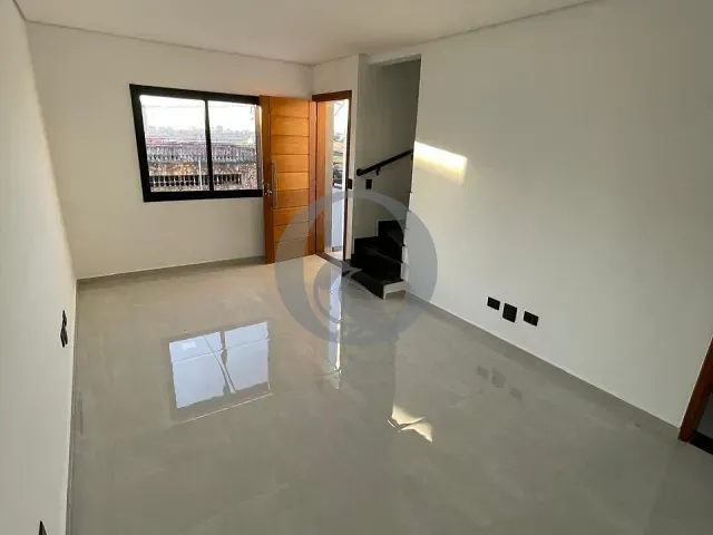 Sobrado 3 quartos e 2 banheiros, à venda, no bairro Jardim Brasília (Zona Leste) em São Paulo
