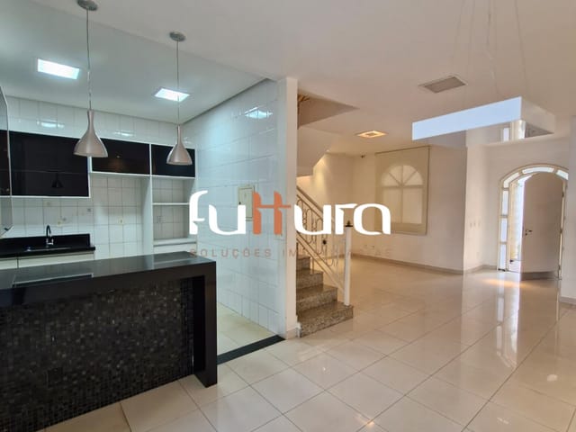Sobrado com 220m² 4 quartos e 4 banheiros, à venda, no bairro Setor Marista em Goiânia