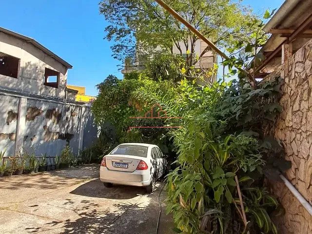 Sobrado com 250m², à venda, no bairro Jardim dos Camargos em Barueri