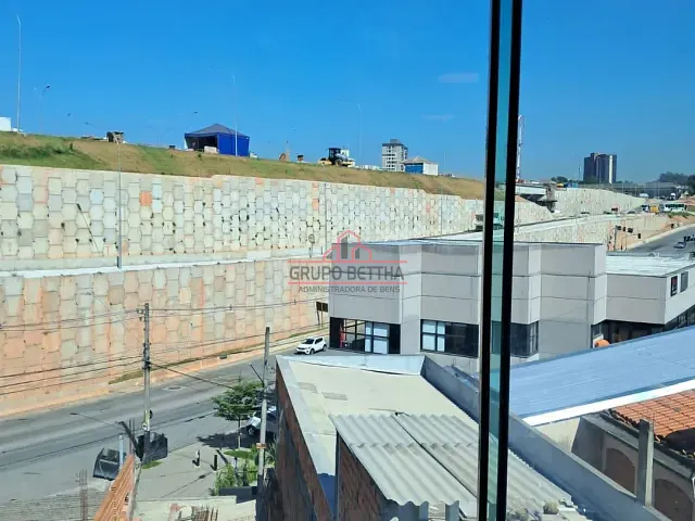Sobrado com 250m², à venda, no bairro Jardim dos Camargos em Barueri