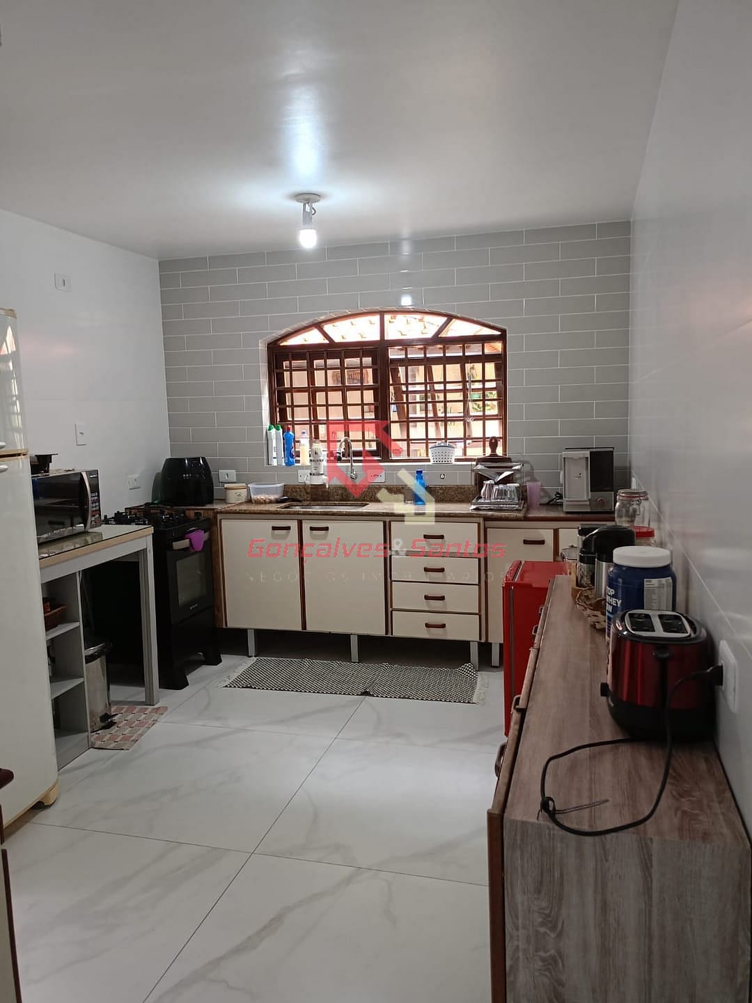 Sobrado à venda com 4 quartos, 239m² - Foto 51