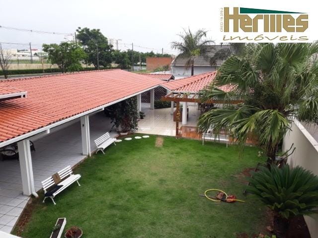 Sobrado, 4 quartos, 453 m² - Foto 1