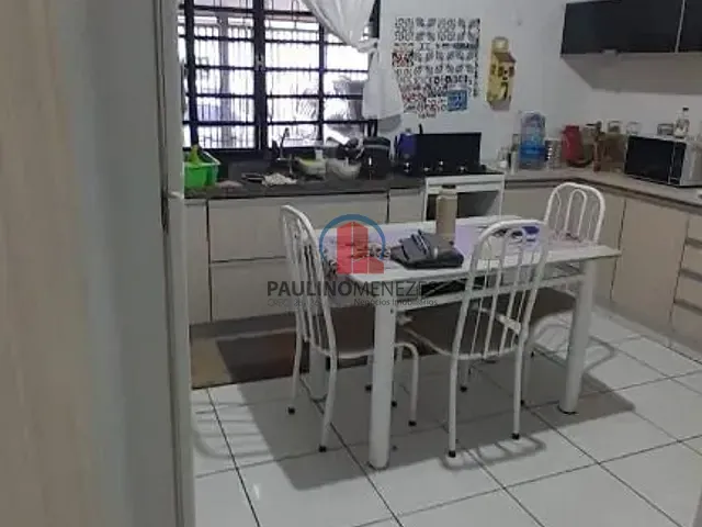 Sobrado com 150m² 4 quartos e 2 banheiros, à venda, no bairro Parque Nova Carioba em Americana