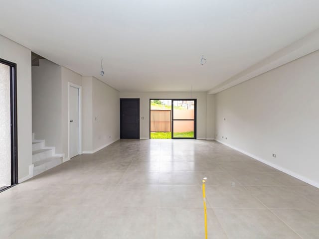 Sobrado com 128m² 3 quartos e 3 banheiros, à venda, no bairro Abranches em Curitiba