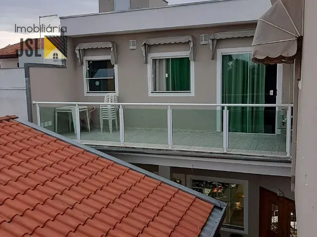 Sobrado com 295m² 3 quartos e 2 banheiros, à venda, no bairro Vila Santos em Caçapava