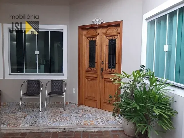 Sobrado com 295m² 3 quartos e 2 banheiros, à venda, no bairro Vila Santos em Caçapava
