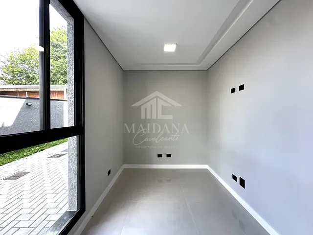 Sobrado com 130m² 3 quartos e 3 banheiros, à venda, no bairro Uberaba em Curitiba