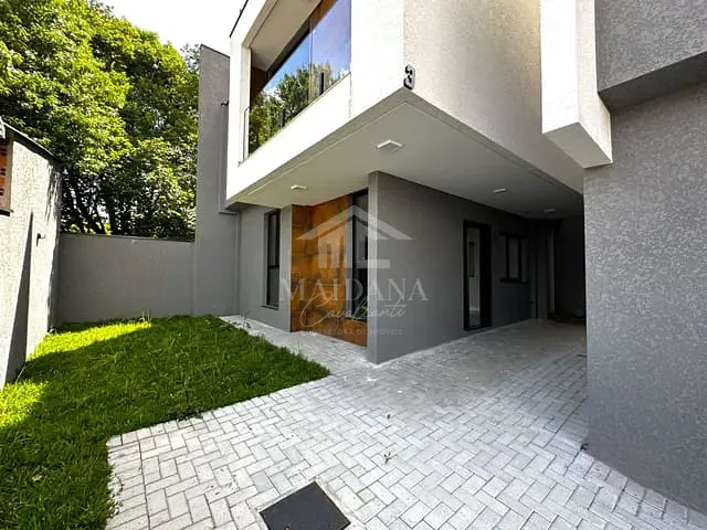 Sobrado com 130m² 3 quartos e 3 banheiros, à venda, no bairro Uberaba em Curitiba