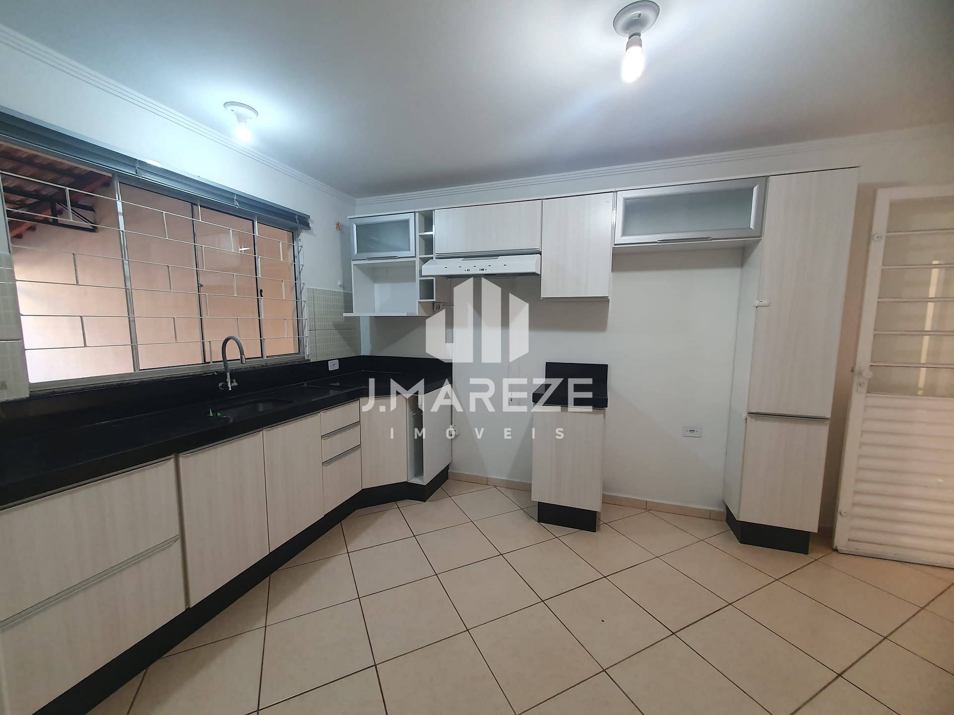 Sobrado à venda com 2 quartos, 68m² - Foto 12
