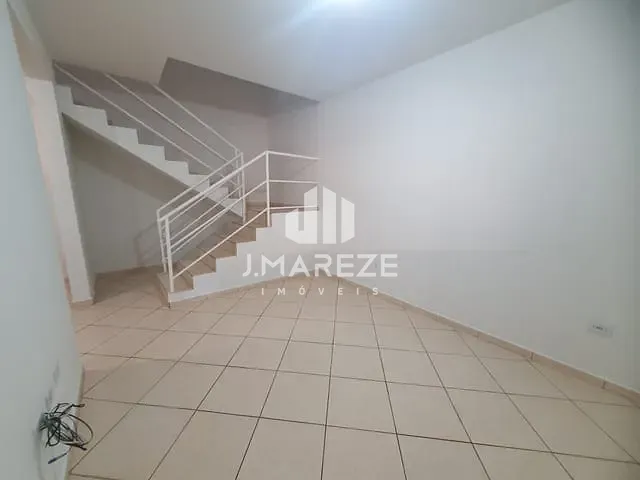 Sobrado com 172m² 2 quartos e 1 banheiro, à venda, no bairro Residencial Interlagos em Apucarana