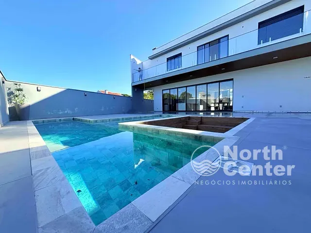 Sobrado com 576m² 6 quartos e 6 banheiros, à venda, no bairro Ubatuba  em São Francisco do Sul