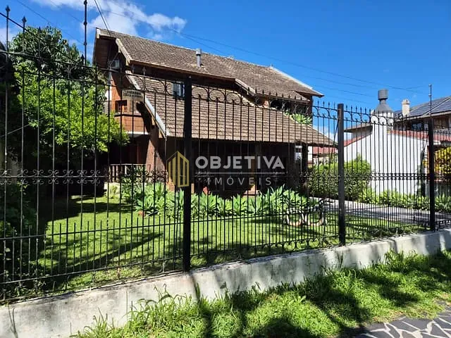 Sobrado com 419m² 5 quartos e 5 banheiros, à venda, no bairro Tristeza em Porto Alegre