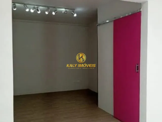 Sobrado com 245m² 4 quartos e 1 banheiro, à venda ou para alugar, no bairro Santa Paula em São Caetano do Sul