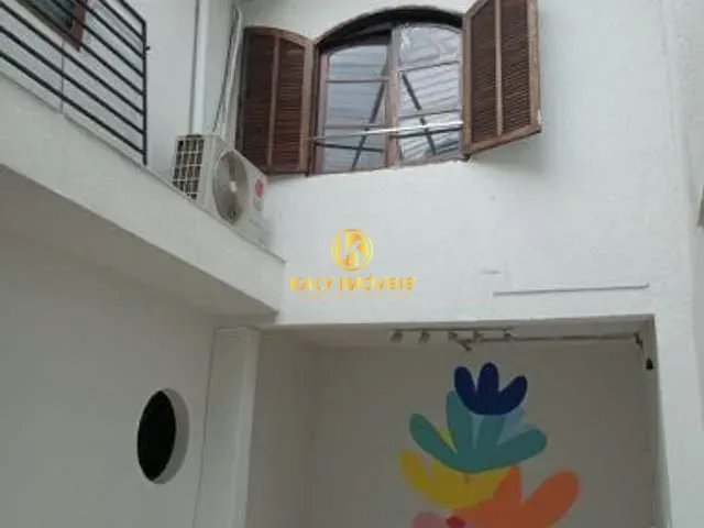 Sobrado com 245m² 4 quartos e 1 banheiro, à venda ou para alugar, no bairro Santa Paula em São Caetano do Sul