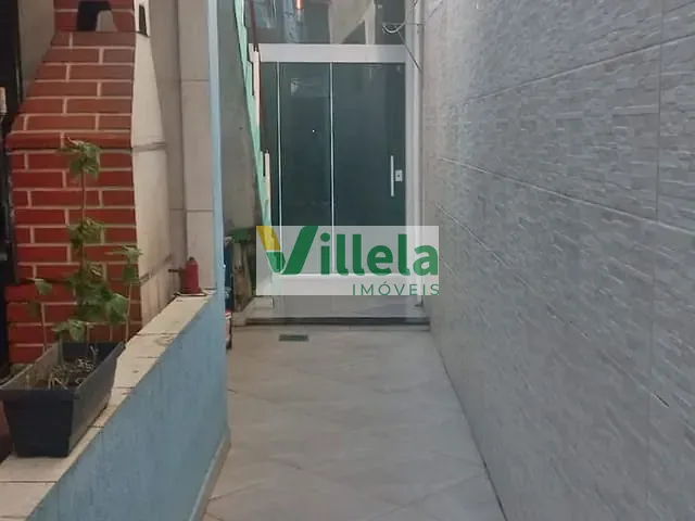 Sobrado 3 quartos e 2 banheiros, à venda, no bairro Vila Ercília em Itaquaquecetuba