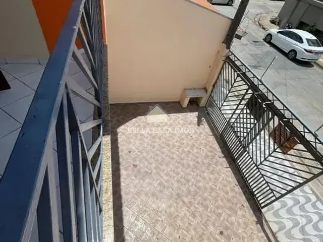 Sobrado com 180m² 3 quartos e 2 banheiros, para alugar, no bairro Jardim Simus em Sorocaba