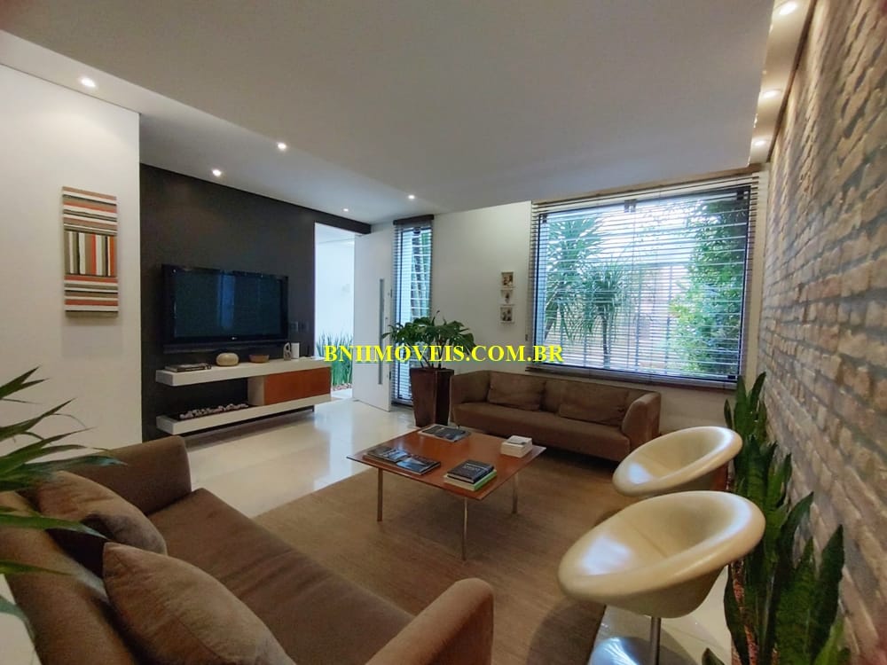 Casa, 4 quartos, 180 m² - Foto 2