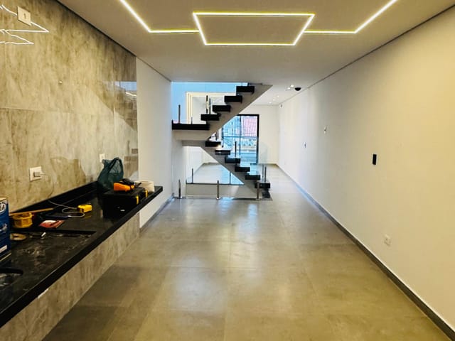 Sobrado com 205m² 3 quartos e 4 banheiros, à venda, no bairro Parque das Paineiras em São Paulo