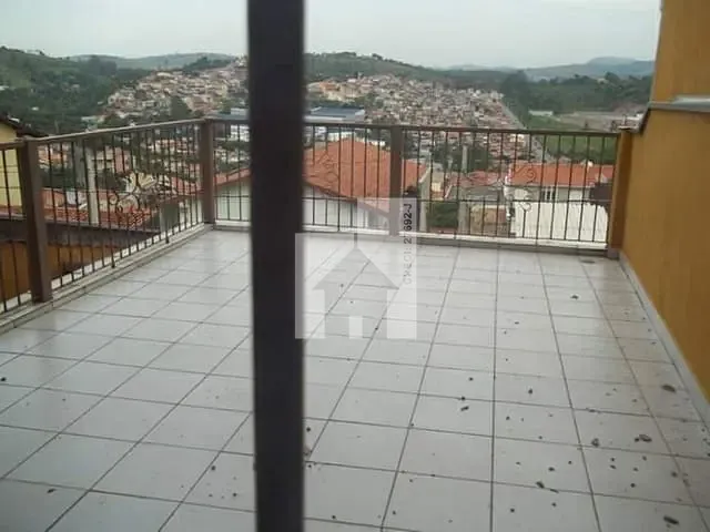 Sobrado com 219m² 3 quartos e 2 banheiros, à venda, no bairro Vila Olímpia em Campo Limpo Paulista
