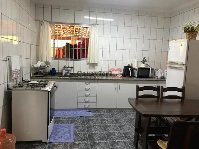 Sobrado com 240m² 6 quartos e 1 banheiro, à venda, no bairro Burgo Paulista em São Paulo