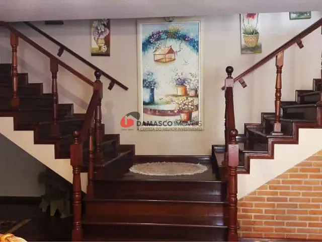 Sobrado com 550m², à venda, no bairro Osvaldo Cruz em São Caetano do Sul