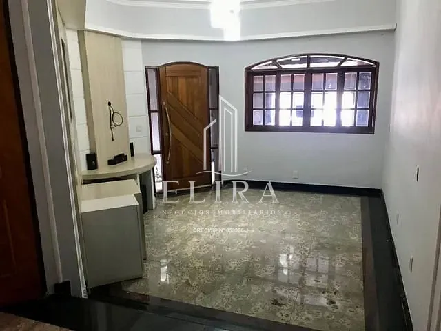 Sobrado com 180m² 2 quartos e 3 banheiros, à venda, no bairro Santa Cruz em Americana