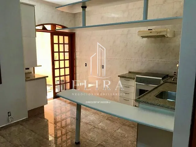 Sobrado com 180m² 2 quartos e 3 banheiros, à venda, no bairro Santa Cruz em Americana
