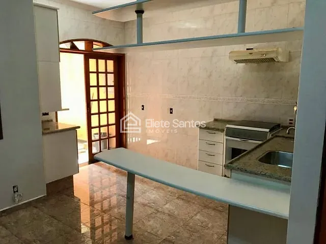 Sobrado com 180m² 2 quartos e 3 banheiros, à venda, no bairro Santa Cruz em Americana