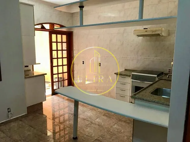 Sobrado com 180m² 2 quartos e 3 banheiros, à venda, no bairro Santa Cruz em Americana