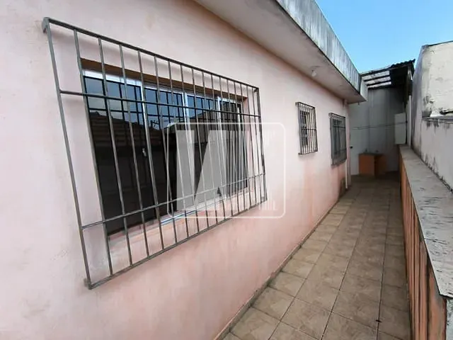 Sobrado com 60m² 2 quartos e 1 banheiro, para alugar, no bairro Vila Sacadura Cabral em Santo André