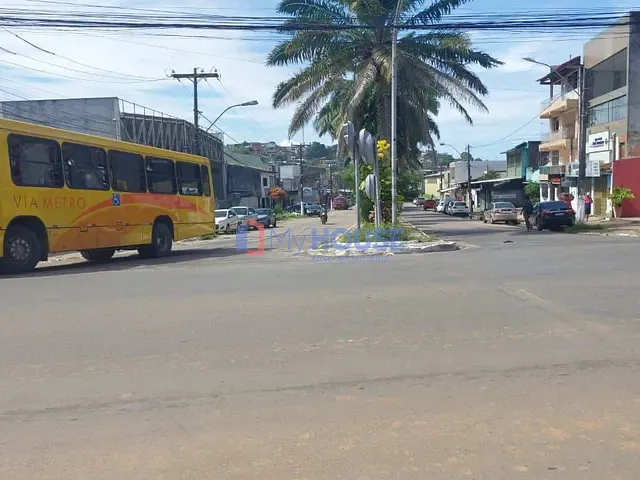 Sobrado 3 quartos e 3 banheiros, à venda, no bairro Conquista em Ilhéus
