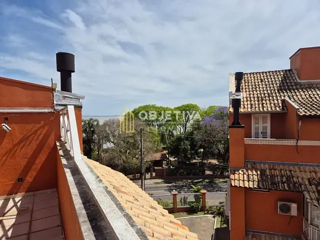 Sobrado com 345m² 5 quartos e 5 banheiros, à venda, no bairro Vila Assunção em Porto Alegre