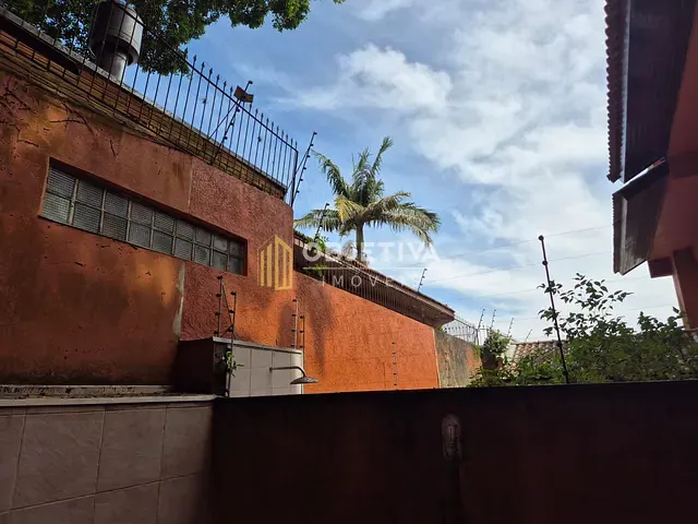 Sobrado com 345m² 5 quartos e 5 banheiros, à venda, no bairro Vila Assunção em Porto Alegre