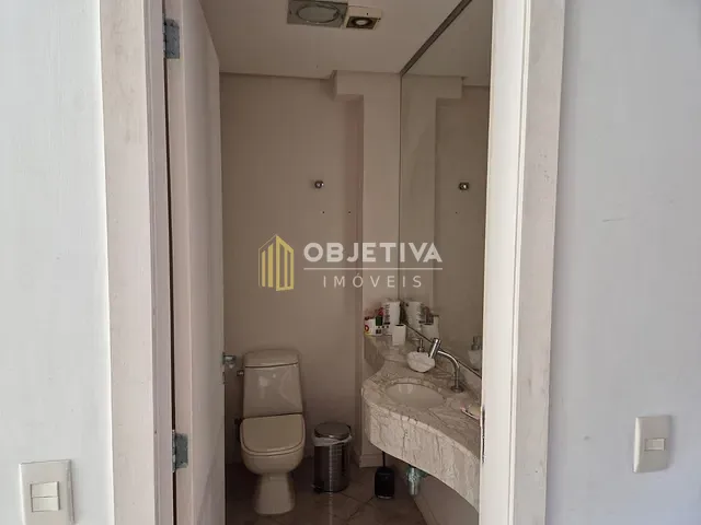 Sobrado com 345m² 5 quartos e 5 banheiros, à venda, no bairro Vila Assunção em Porto Alegre