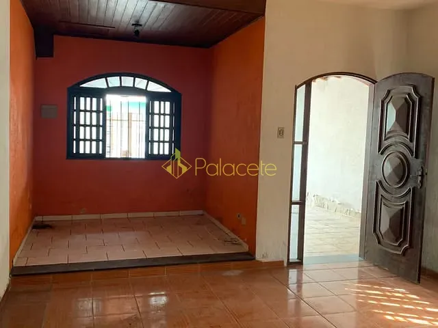 Sobrado com 150m² 3 quartos e 3 banheiros, à venda, no bairro Jardim Princesa em Pindamonhangaba