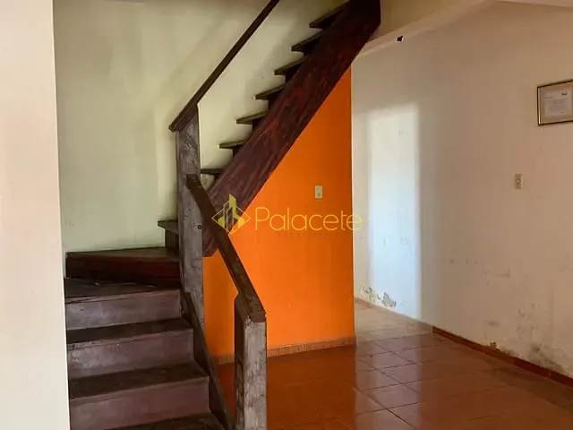 Sobrado com 150m² 3 quartos e 3 banheiros, à venda, no bairro Jardim Princesa em Pindamonhangaba