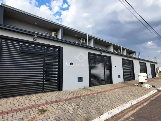 Sobrado 2 quartos e 2 banheiros, para alugar, no bairro Residencial Paris em Sinop