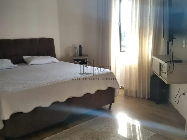 Sobrado com 196m² 3 quartos e 2 banheiros, à venda, no bairro Alto Ipiranga em Mogi das Cruzes