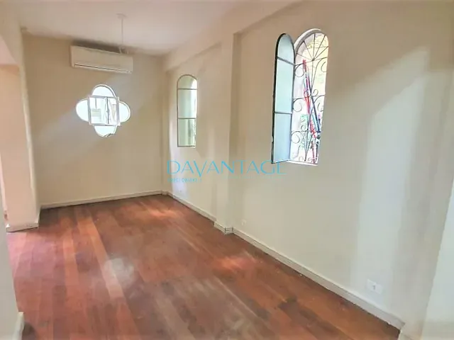 Sobrado com 57m² 4 quartos e 2 banheiros, para alugar, no bairro Higienópolis em São Paulo