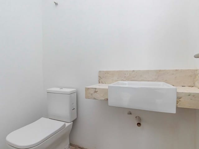 Sobrado com 152m² 3 quartos e 3 banheiros, à venda, no bairro Vista Alegre em Curitiba