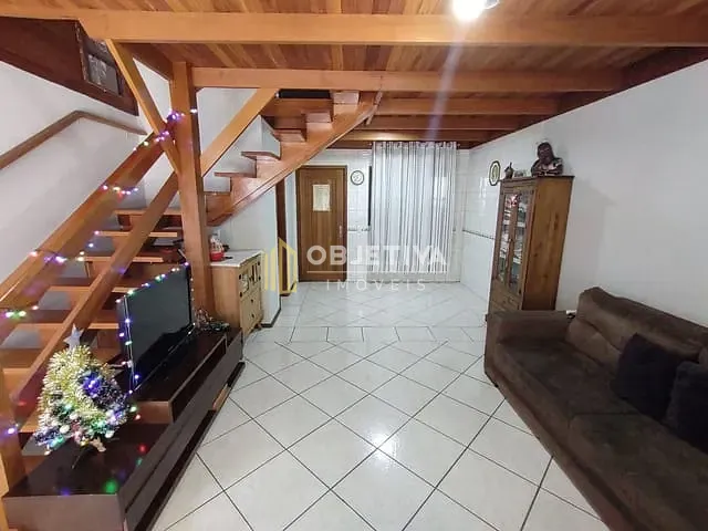 Sobrado 2 quartos e 3 banheiros, à venda, no bairro Rondônia em Novo Hamburgo