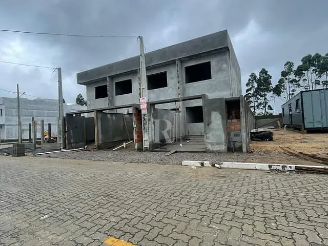 Sobrado 2 quartos e 2 banheiros, à venda, no bairro Joaia em Tijucas