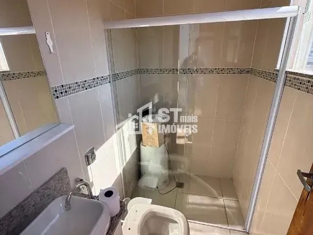 Sobrado com 90m² 2 quartos e 2 banheiros, para alugar, no bairro Centro em Andradas