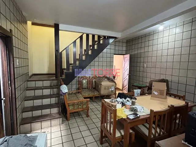 Sobrado com 92m² 5 quartos e 4 banheiros, à venda, no bairro Pontal em Ilhéus