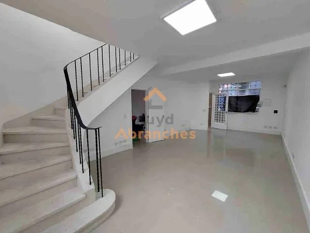 Casa com 240m² 4 quartos e 4 banheiros, à venda ou para alugar, no bairro Perdizes em São Paulo