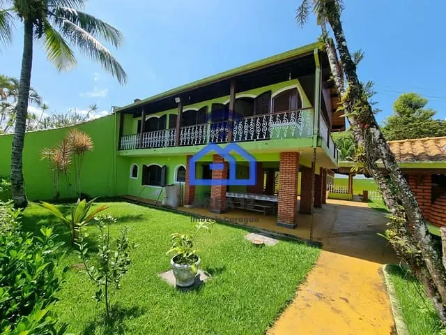 Sobrado com 1200m² 6 quartos e 5 banheiros, à venda, no bairro Martim de Sá em Caraguatatuba