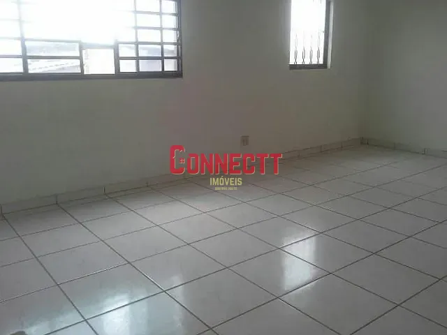 Sobrado com 200m² 3 quartos e 3 banheiros, à venda, no bairro Jardim Alexandre Balbo em Ribeirão Preto