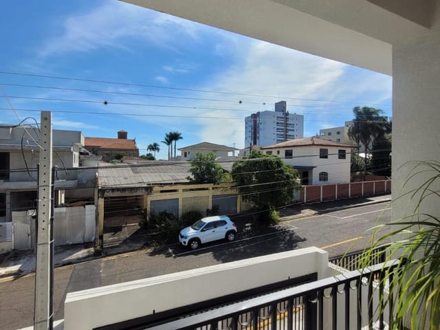 Sobrado com 110m² 3 quartos e 3 banheiros, à venda, no bairro Nova Rússia em Ponta Grossa