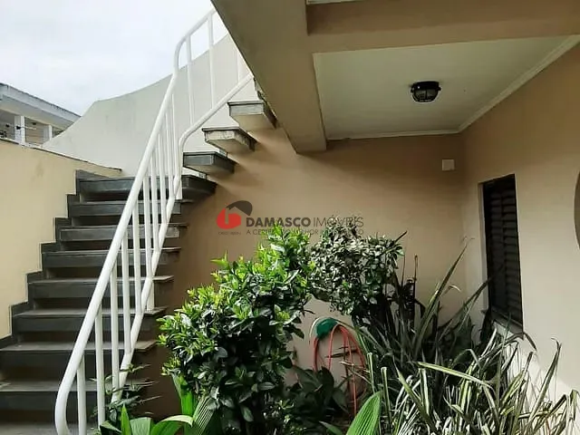 Sobrado com 462m² 4 quartos e 1 banheiro, à venda, no bairro Santa Terezinha em Santo André