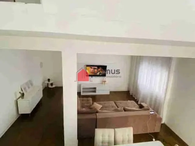 Sobrado com 250m² 3 quartos e 3 banheiros, à venda ou para alugar, no bairro Loteamento Residencial Carangola em Pindamonhangaba